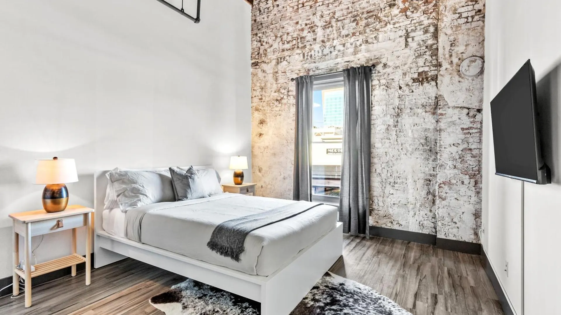 2Br Riverfront Loft-Gated Parking-P206 Saint Louis 0*,  USA